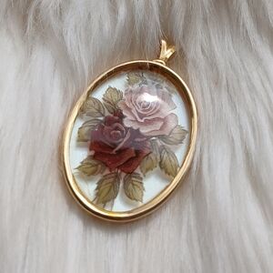 Rose Pendant Oval Flower Floral Roses Necklace Piece Vintage Style Victorian